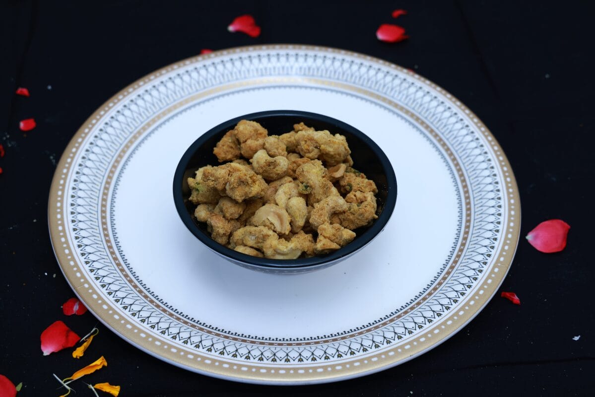 Murthy Sweets Cashew Pakodi min