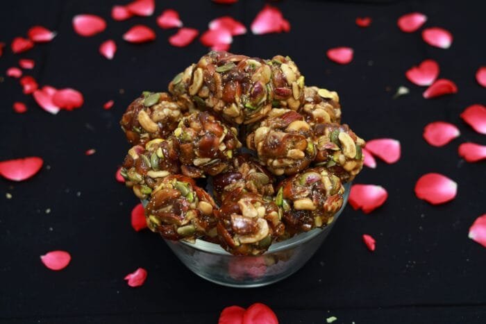 Dry Nuts Laddu