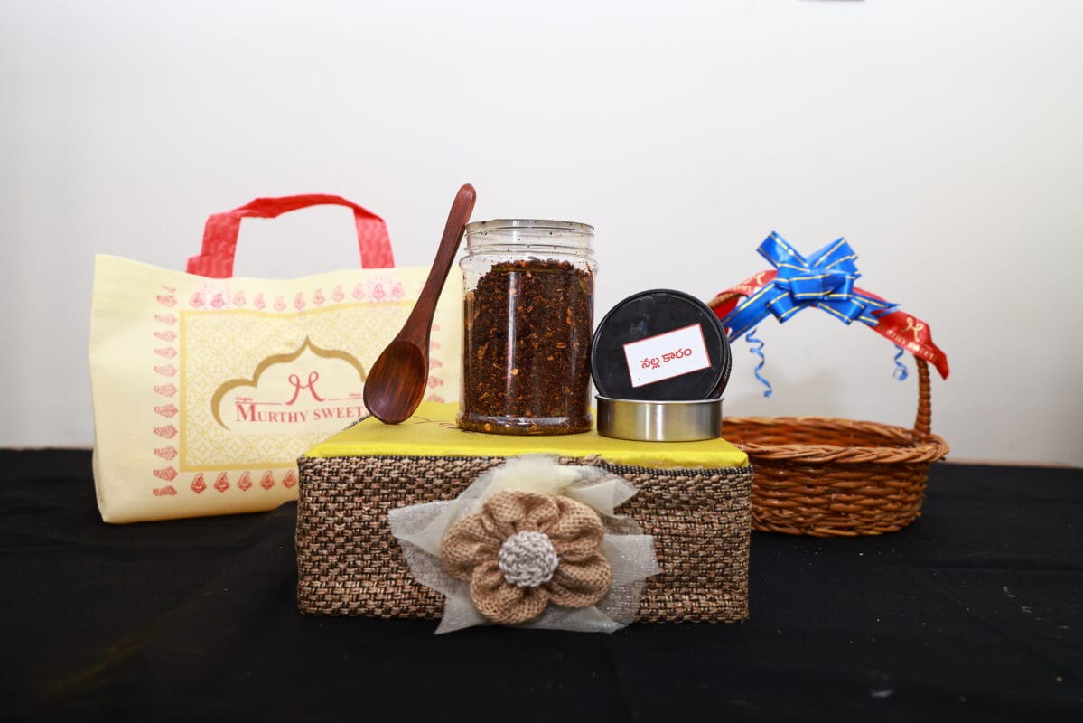 Murthy Sweets Powders Nalla karam 1
